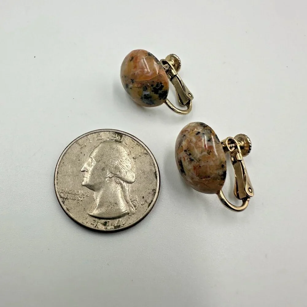Vintage Brooch Earring Set Gold Tone Brown Marbled Stone Screw Back 1.5